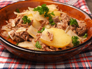 White cabbage with potatoes and beef