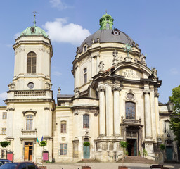 Fototapeta na wymiar Dominican church and monastery in Lviv, Ukraine