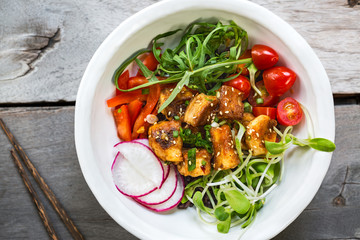 Glazed Tofu with Salad over Riceberry