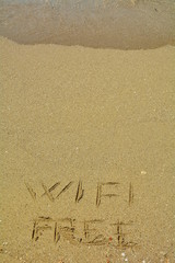 Beach design: wifi free