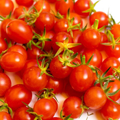 Close-up of a pile of wild tomatoes (seen from above) I