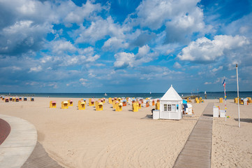 Strand mit Strandkörben in Travemünde