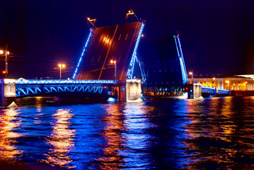 Naklejka na ściany i meble The Palace Bridge in St. Petersburg at night
