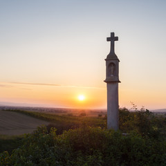 Bildstock brei Sonnenuntergang im Burgenland