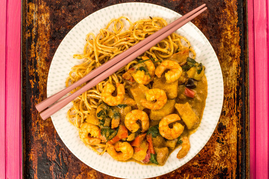 Sri Lanka Style King Prawn Curry With Noodles