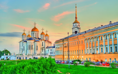 Fototapeta na wymiar The building of the Chambers offices and the Dormition Cathedral in Vladimir, Russia