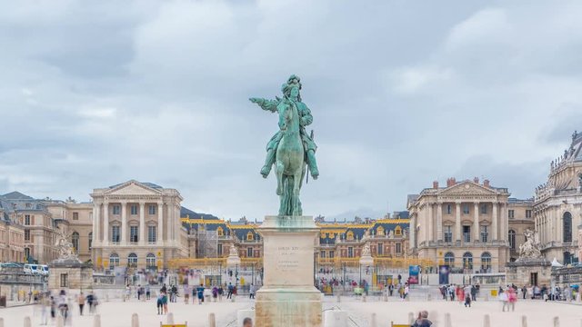 Parade ground of the castle of Versailles with the equestrian statue of Louis XIV timelapse.