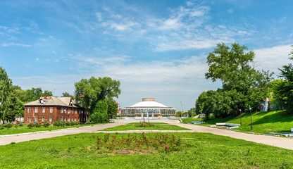 Naklejka premium Public garden with circus building in Ryazan, Russia