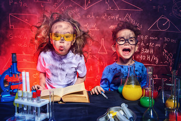 children doing experiments