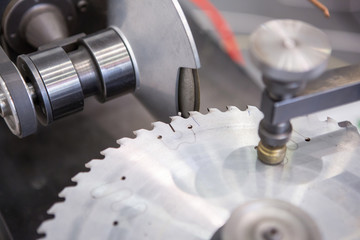 Sharpening of circular saw blade