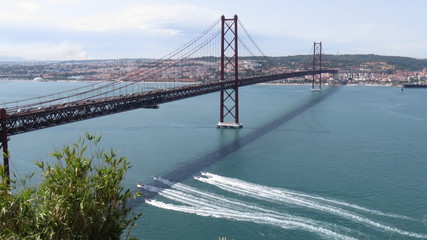 Vue du Pont de Lisbonne