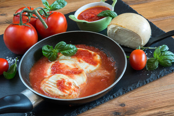 provola cheese and tomatos