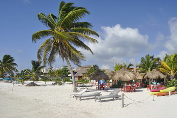Fototapeta na wymiar Beach in Mahahual, Costa Maya, Mexico