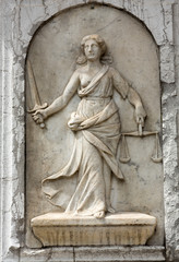 Fototapeta premium Architectural detail in the historic city center of Padua. Italy