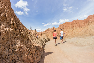 senderismo desierto de la tatacoa villavieja huila colombia