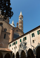 Fototapeta premium Basilica of Saint Anthony viewing from its internal courtyard