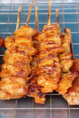 Grilled chicken is delicious in the market