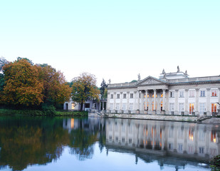 Fototapeta na wymiar Lazienki Palace in Warsaw