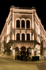 Fototapeta na wymiar Palais Ferstel - Ein traditionelles Wiener Gebäude in der Herrengasse im Zentrum von Wien, Österreich, Europa