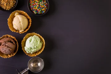Foto op Plexiglas Waffle ice cream bowls © arinahabich