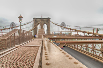 Fototapeta na wymiar New York, view of the Brooklyn Bridge
