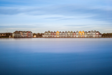 Fototapeta premium houses at the water