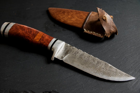 Edles Messer mit aufwendiger Gravur