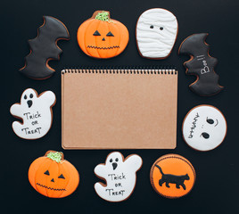 Gingerbreads for Halloween: Mummy, bat, pumpkin, ghost, black cat