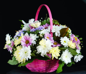 Fototapeta na wymiar flowers in the basket