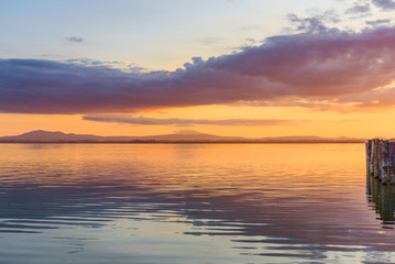 Fototapeta na wymiar Sunset over Lake Trasimeno
