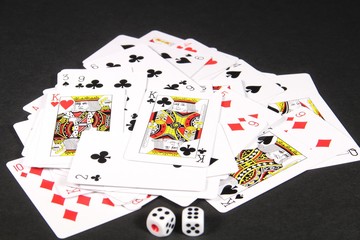 トランプとサイコロ