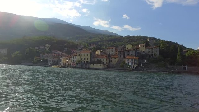 Santa Maria Rezzonico - Lago di Como (IT) - Vista panoramica dal lago