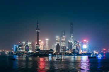 Obraz na płótnie Canvas The night view of the bund in Shanghai