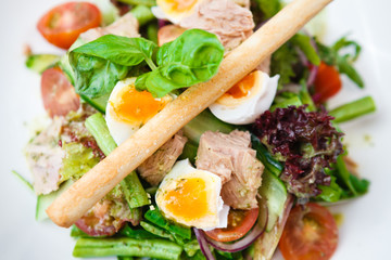 Salad nicoise with tuna