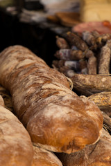 Brot in Auslage bei Bäckerei