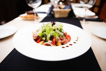 Green salad with ham