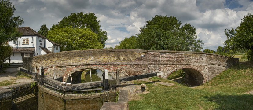 Grans Union Canal Marsworth