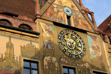 astronomische Uhr am Ulmer Rathaus