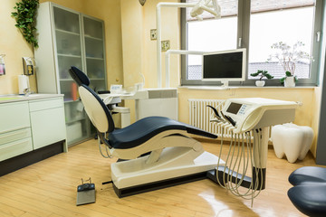 dentist's office, surgery