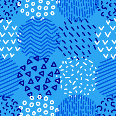 Hand drawn patterned circles geometric seamless pattern in blue and white, vector