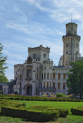 Fototapeta premium Beautiful white renaissance castle Hluboka nad Vltavou, South Bohemia, Czech Republic. Summer morning