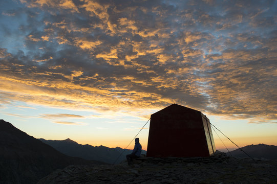 Attendendo l'alba al Bivacco