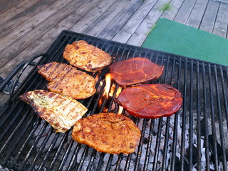 Fleisch auf dem Grill