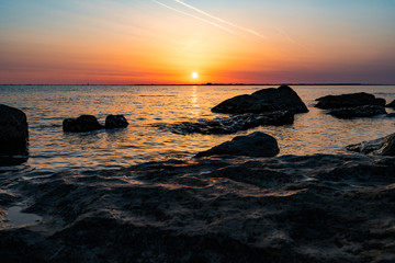 Naklejka premium Sunrise on sea