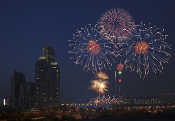 서울한강변의 불꽃축제