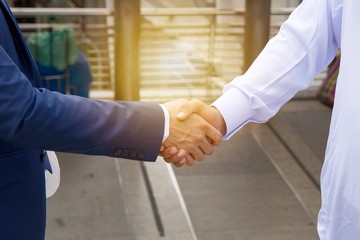 Handshake on deal success