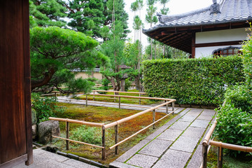 大徳寺　瑞峰院庭園風景