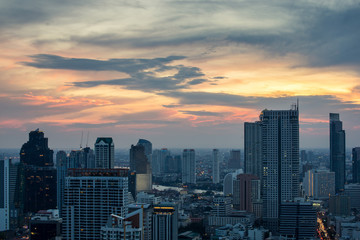 Obraz premium Bangkok city - beautiful twilight sunset long exposure light cityscape at night , landscape Bangkok Thailand