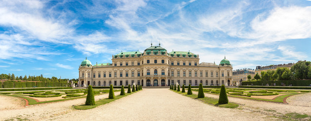 Belvedere Palace in Vienna, Austria - obrazy, fototapety, plakaty