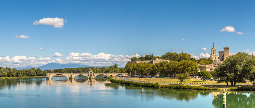 Saint Benezet bridge in Avignon